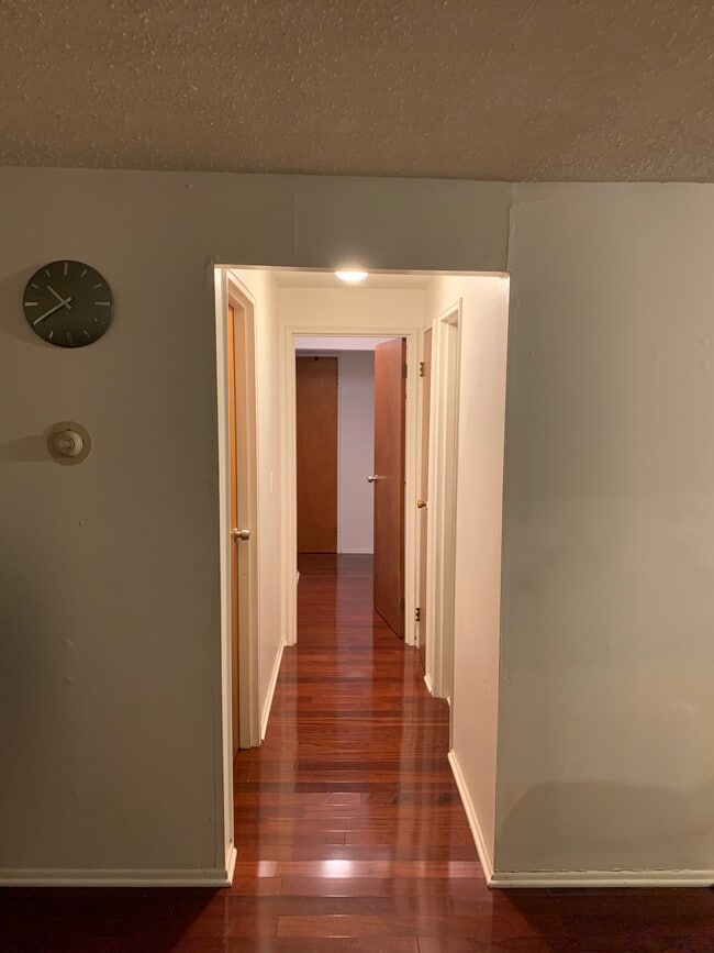 155 Bull Hill Ln, Unit 209 in West Haven, CT - Foto de edificio - Building Photo