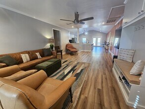 2737 Celia Ave in Charlotte, NC - Building Photo - Building Photo