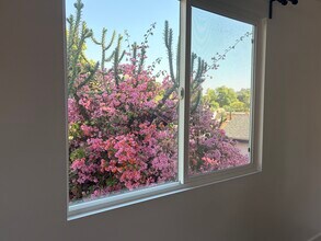 4912 Mendota Ave in Los Angeles, CA - Building Photo - Building Photo