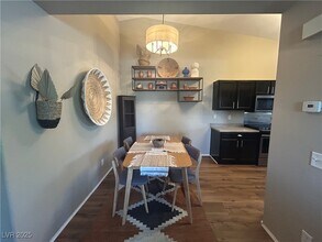 2101 Quartz Cliff St in Las Vegas, NV - Building Photo - Building Photo