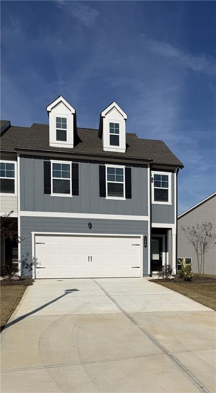 property at 156 Milledge Cmns Dr NE