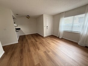 304 S Habana Ave, Unit 3 in Tampa, FL - Foto de edificio - Building Photo