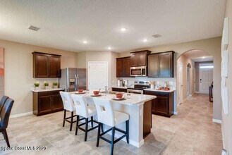 3729 Foggy Mist Rd SE in Palm Bay, FL - Building Photo - Building Photo