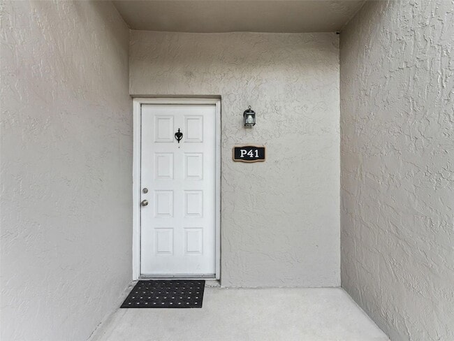 4507 S Oak Dr, Unit 41 in Tampa, FL - Building Photo - Building Photo