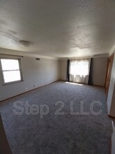7384 Pearl Rd in Middleburg Heights, OH - Building Photo - Building Photo