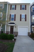 417 Cross Country Way in Durham, NC - Building Photo