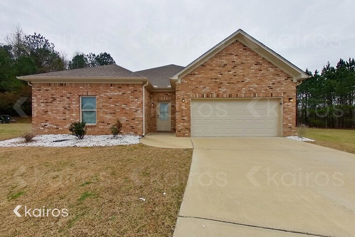 8026 Shadesbrook Dr in Tuscaloosa, AL - Building Photo