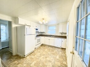 1003 Vine St, Unit 201 in Danville, PA - Building Photo - Building Photo