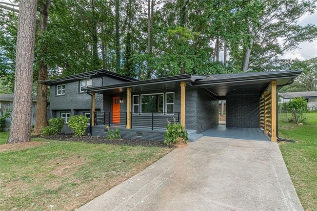 2352 Glendale Dr in Decatur, GA - Building Photo - Building Photo