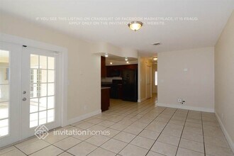 119 Ponce De Leon St in Royal Palm Beach, FL - Building Photo - Building Photo