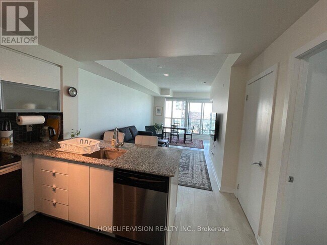 150 E Liberty St in Toronto, ON - Building Photo - Building Photo