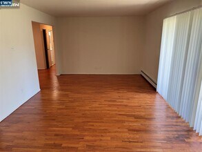 231 River Dr in River Vale, NJ - Building Photo - Building Photo