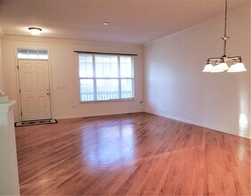 1914 Crenshaw Cir in Vernon Hills, IL - Building Photo - Building Photo