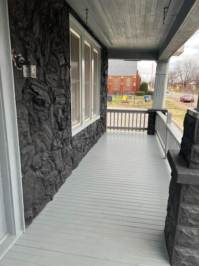 637 Bellemeade Ave in Evansville, IN - Building Photo - Building Photo