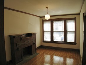 2118 W. Berteau in Chicago, IL - Building Photo - Building Photo