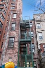 1209 Park Ave in New York, NY - Building Photo - Building Photo