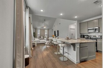 4011 Logan Dr in Heartland, TX - Building Photo - Building Photo