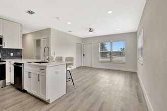 1335 Lee St in Delray Beach, FL - Building Photo - Building Photo