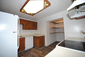 795 Keeling Rd in North Pole, AK - Building Photo - Building Photo