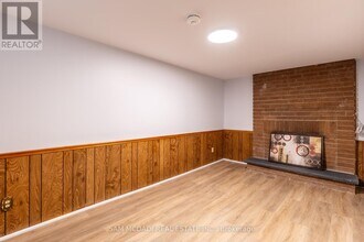 4043 Pavillion Ct in Mississauga, ON - Building Photo - Building Photo