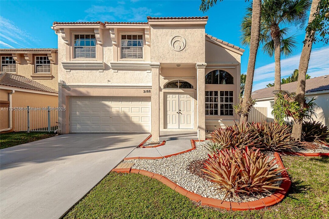 2188 NW 158th Ave in Pembroke Pines, FL - Building Photo