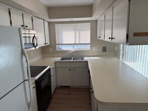 6783 S Race St in Littleton, CO - Building Photo - Building Photo