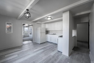 1437 Oakland St in Fort Wayne, IN - Building Photo