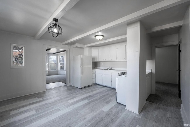 property at 1437 Oakland St