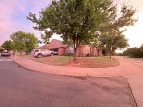 16721 Farmington Way in Edmond, OK - Building Photo - Building Photo