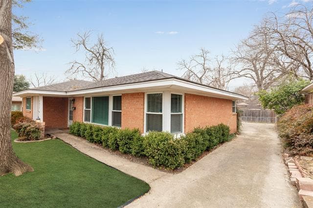 8633 Westglen Dr in Dallas, TX - Building Photo - Building Photo