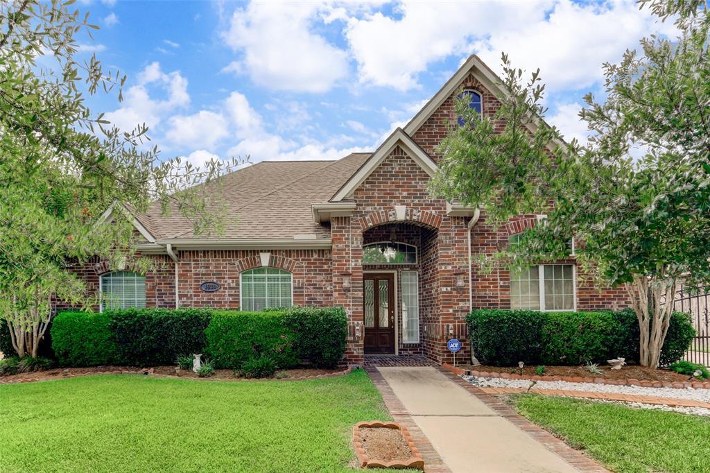 1930 Baker Trail in Houston, TX - Building Photo