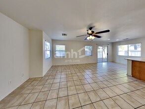5919 Bristol Crest Ln in Las Vegas, NV - Building Photo - Building Photo
