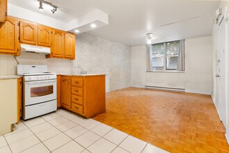 Le Brooklyn in Montréal, QC - Building Photo - Building Photo