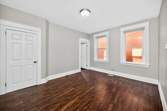 2359 Stratford Ave in Cincinnati, OH - Building Photo - Building Photo