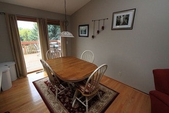1166 Westbury Knoll in Eagan, MN - Building Photo - Building Photo