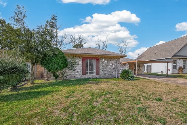 10607 Bainbridge St in Houston, TX - Building Photo - Building Photo
