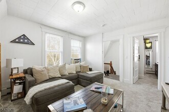 39 Wilmore Rd, Unit 2 in Little Falls, NJ - Building Photo - Building Photo