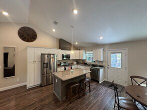 6587 Park Ave NW in Milton, FL - Building Photo - Building Photo