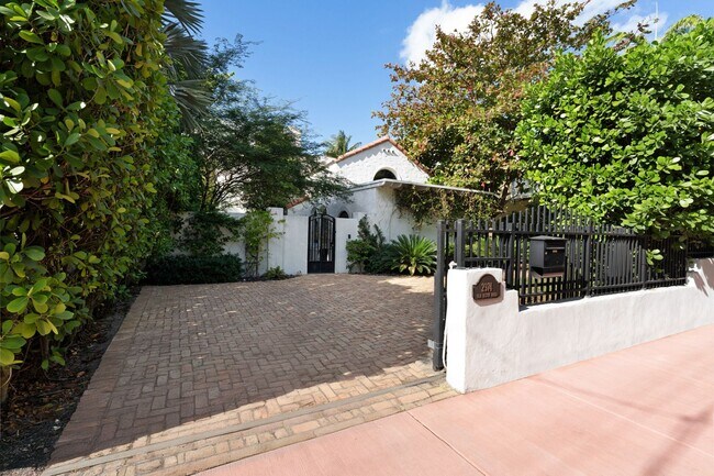 property at 2974 Alton Rd