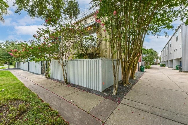 2804 Jackson St in Houston, TX - Building Photo - Building Photo