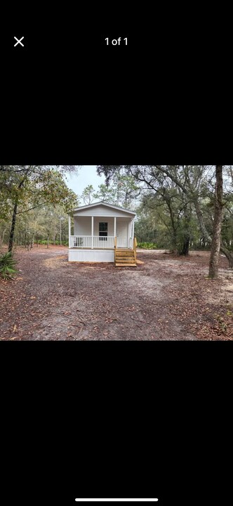 632 Lake Susan Rd in Hawthorne, FL - Building Photo