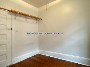 100 Myrtle St-Unit -5 in Boston, MA - Building Photo - Building Photo