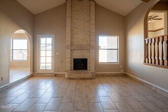 11241 Beach Front Dr in El Paso, TX - Building Photo - Building Photo
