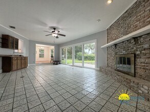 84 Country Club Rd in Shalimar, FL - Building Photo - Building Photo