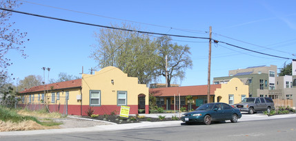 Patios de Castillo in West Sacramento, CA - Building Photo - Building Photo