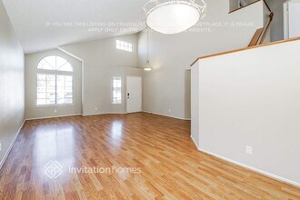 4546 Grandview Dr in Palmdale, CA - Foto de edificio - Building Photo