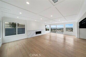 303 E Avenida Cordoba in San Clemente, CA - Building Photo - Building Photo