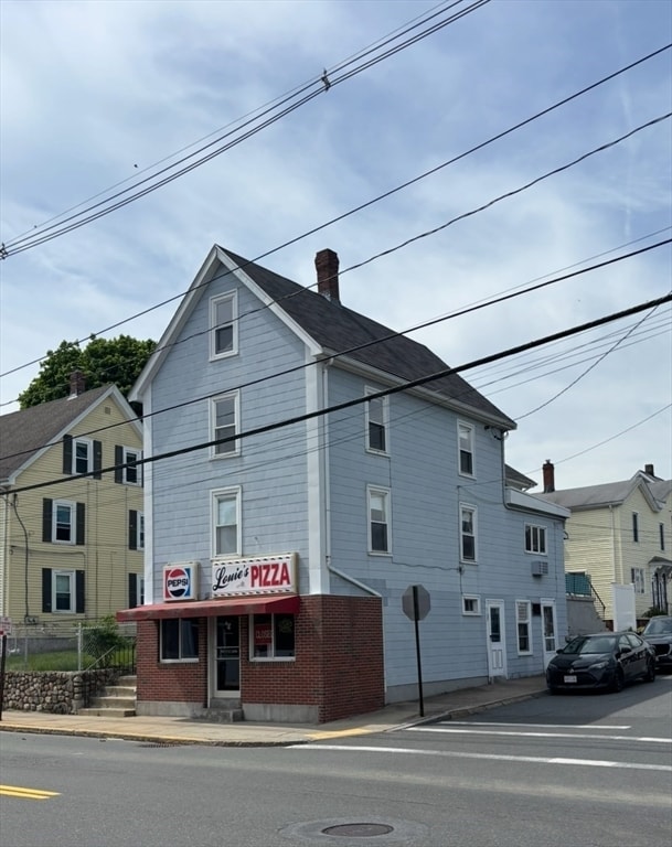 property at 118 Main St