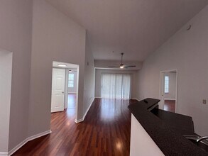 4041 San Marino Blvd in West Palm Beach, FL - Foto de edificio - Building Photo