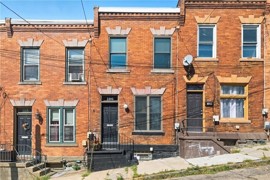 106 E Jefferson St in Pittsburgh, PA - Building Photo
